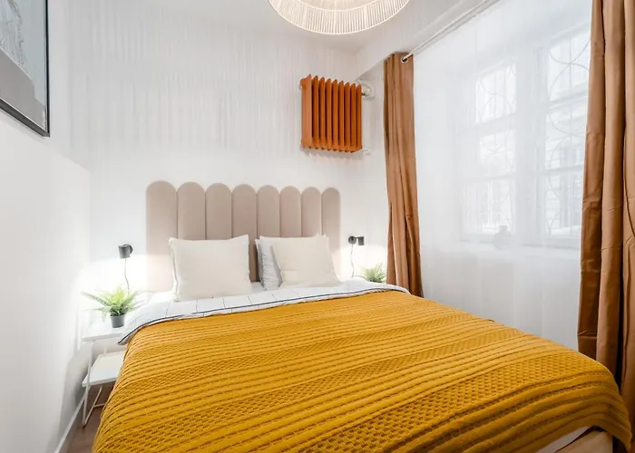 Old Town Brzozowa * Varsovie