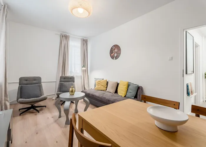 Old Town Brzozowa * Varsovie